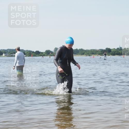 22.06.2025 - Viking Triathlon KatJ http://msf.ph/oto/8121448 22.06.2025 10:50:20 Schwimmen 431, 463 meine-sportfotos.de