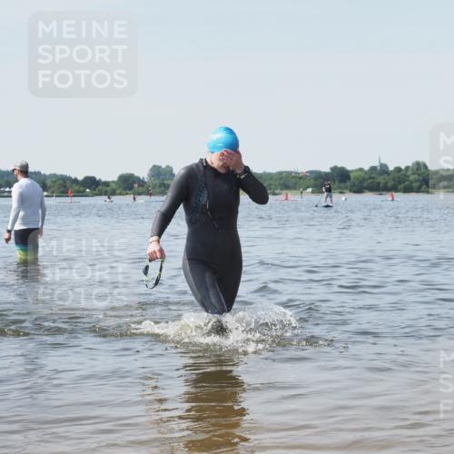 22.06.2025 - Viking Triathlon KatJ http://msf.ph/oto/8121463 22.06.2025 10:50:20 Schwimmen 431, 463 meine-sportfotos.de