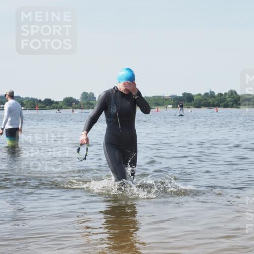 22.06.2025 - Viking Triathlon KatJ http://msf.ph/oto/8121468 22.06.2025 10:50:20 Schwimmen 431, 463 meine-sportfotos.de