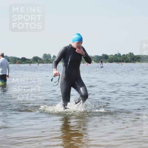 22.06.2025 - Viking Triathlon KatJ http://msf.ph/oto/8121484 22.06.2025 10:50:21 Schwimmen 431, 463 meine-sportfotos.de