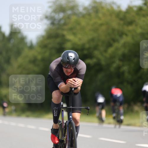 22.06.2025 - Viking Triathlon Yannick Fuchs http://msf.ph/oto/8121500 22.06.2025 11:48:38 Radfahren 86, 93, 172, 190, 258, 289, 337, 367, 394, 513, 515, 652 meine-sportfotos.de