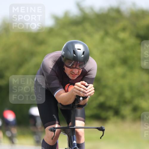 22.06.2025 - Viking Triathlon Yannick Fuchs http://msf.ph/oto/8121518 22.06.2025 11:48:39 Radfahren 86, 93, 190, 258, 289, 337, 367, 394, 513, 515, 652 meine-sportfotos.de