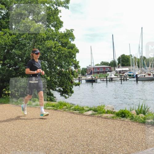 22.06.2025 - Viking Triathlon KatJ http://msf.ph/oto/8121543 22.06.2025 13:32:09 Laufen 211, 653 meine-sportfotos.de