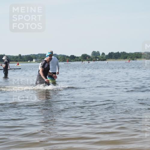 22.06.2025 - Viking Triathlon KatJ http://msf.ph/oto/8121544 22.06.2025 10:50:27 Schwimmen 24, 48, 202, 418, 463 meine-sportfotos.de