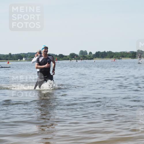 22.06.2025 - Viking Triathlon KatJ http://msf.ph/oto/8121569 22.06.2025 10:50:27 Schwimmen 24, 48, 202, 418, 463 meine-sportfotos.de