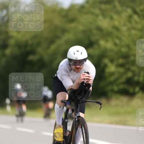 22.06.2025 - Viking Triathlon Yannick Fuchs http://msf.ph/oto/8121597 22.06.2025 11:48:41 Radfahren 86, 190, 258, 289, 337, 367, 513, 515, 652 meine-sportfotos.de