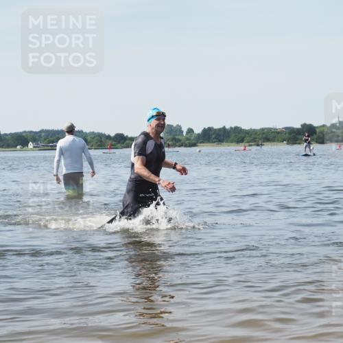 22.06.2025 - Viking Triathlon KatJ http://msf.ph/oto/8121604 22.06.2025 10:50:28 Schwimmen 24, 48, 202, 418, 463 meine-sportfotos.de