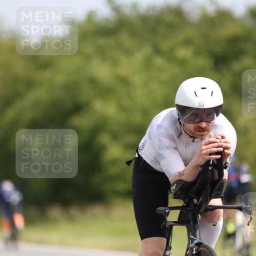 22.06.2025 - Viking Triathlon Yannick Fuchs http://msf.ph/oto/8121610 22.06.2025 11:48:42 Radfahren 86, 190, 258, 289, 367, 513, 515 meine-sportfotos.de