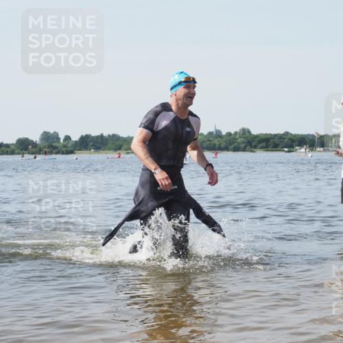 22.06.2025 - Viking Triathlon KatJ http://msf.ph/oto/8121640 22.06.2025 10:50:30 Schwimmen 24, 48, 202, 402, 418, 463, 533 meine-sportfotos.de