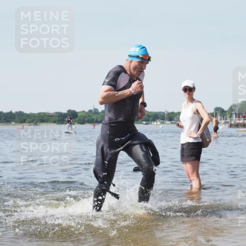 22.06.2025 - Viking Triathlon KatJ http://msf.ph/oto/8121673 22.06.2025 10:50:31 Schwimmen 24, 48, 202, 402, 418, 463, 533 meine-sportfotos.de