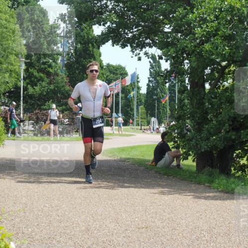 22.06.2025 - Viking Triathlon KatJ http://msf.ph/oto/8121715 22.06.2025 13:02:27 Laufen 284, 294 meine-sportfotos.de