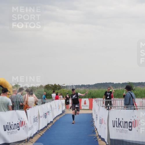 22.06.2025 - Viking Triathlon MichiJ http://msf.ph/oto/8121756 22.06.2025 16:36:44 Ziel 48 meine-sportfotos.de