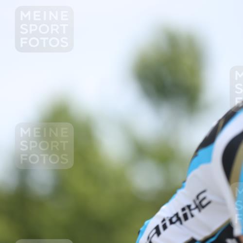 22.06.2025 - Viking Triathlon Yannick Fuchs http://msf.ph/oto/8121759 22.06.2025 11:48:46 Radfahren 86, 190, 253, 258, 269, 289, 363, 490, 513, 515 meine-sportfotos.de