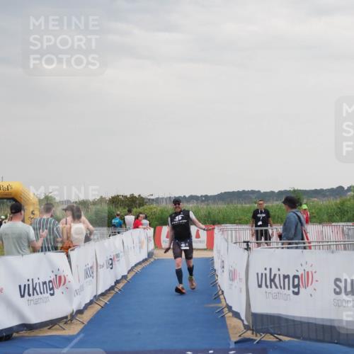 22.06.2025 - Viking Triathlon MichiJ http://msf.ph/oto/8121886 22.06.2025 16:36:45 Ziel 48, 240 meine-sportfotos.de