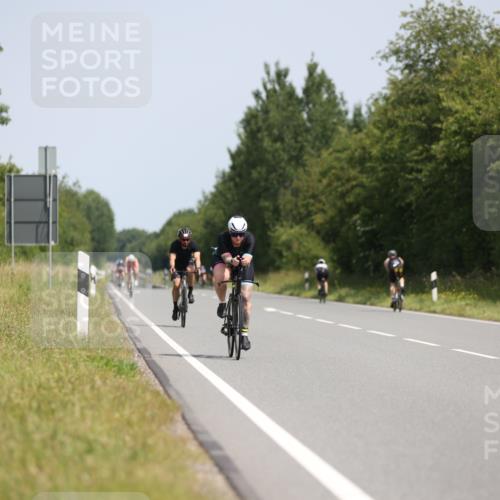 22.06.2025 - Viking Triathlon Yannick Fuchs http://msf.ph/oto/8121913 22.06.2025 11:48:57 Radfahren 201, 210, 253, 269, 281, 363, 454, 490, 542 meine-sportfotos.de