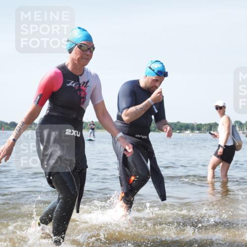 22.06.2025 - Viking Triathlon KatJ http://msf.ph/oto/8121966 22.06.2025 10:50:47 Schwimmen 48, 402, 523, 533, 543 meine-sportfotos.de