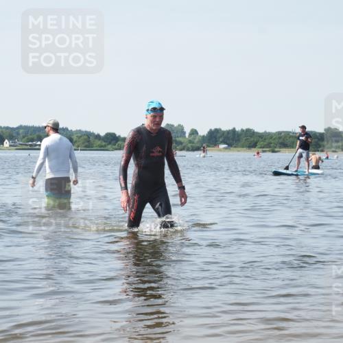 22.06.2025 - Viking Triathlon KatJ http://msf.ph/oto/8121970 22.06.2025 10:51:00 Schwimmen 308, 484, 523, 543 meine-sportfotos.de
