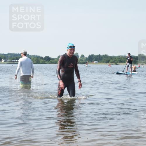 22.06.2025 - Viking Triathlon KatJ http://msf.ph/oto/8121974 22.06.2025 10:51:00 Schwimmen 308, 484, 523, 543 meine-sportfotos.de