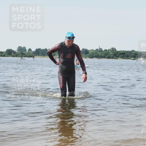 22.06.2025 - Viking Triathlon KatJ http://msf.ph/oto/8121982 22.06.2025 10:51:02 Schwimmen 308, 436, 484, 523, 543 meine-sportfotos.de