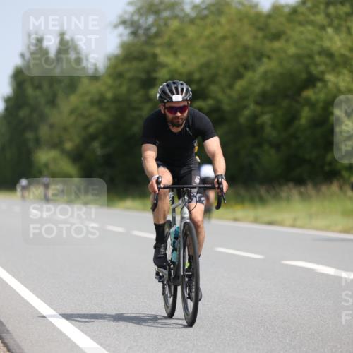 22.06.2025 - Viking Triathlon Yannick Fuchs http://msf.ph/oto/8121997 22.06.2025 11:49:02 Radfahren 201, 210, 281, 353, 454, 542 meine-sportfotos.de