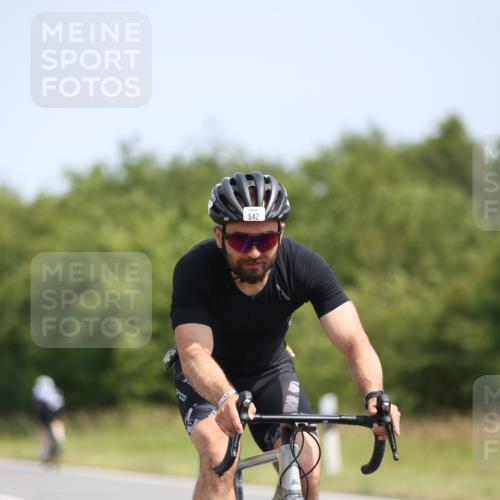22.06.2025 - Viking Triathlon Yannick Fuchs http://msf.ph/oto/8122022 22.06.2025 11:49:02 Radfahren 201, 210, 281, 353, 454, 542 meine-sportfotos.de