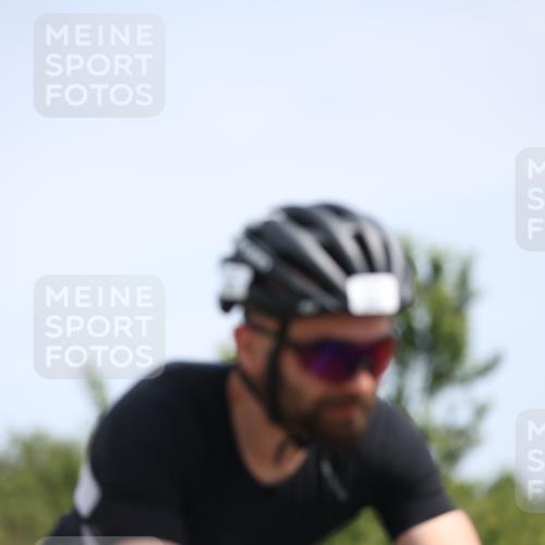 22.06.2025 - Viking Triathlon Yannick Fuchs http://msf.ph/oto/8122040 22.06.2025 11:49:03 Radfahren 201, 210, 281, 353, 454, 542 meine-sportfotos.de
