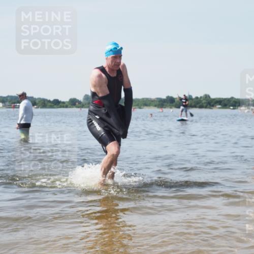22.06.2025 - Viking Triathlon KatJ http://msf.ph/oto/8122059 22.06.2025 10:51:10 Schwimmen 308, 436, 484 meine-sportfotos.de