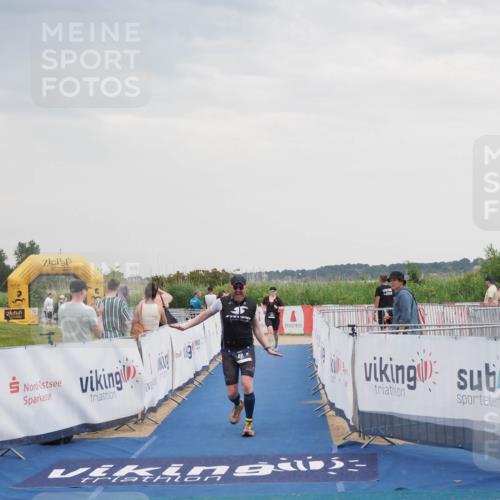 22.06.2025 - Viking Triathlon MichiJ http://msf.ph/oto/8122097 22.06.2025 16:36:47 Ziel 48, 240 meine-sportfotos.de