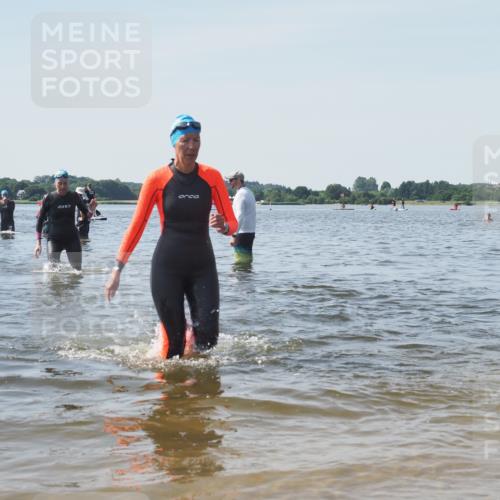 22.06.2025 - Viking Triathlon KatJ http://msf.ph/oto/8122102 22.06.2025 10:51:12 Schwimmen 308, 436, 477, 484 meine-sportfotos.de