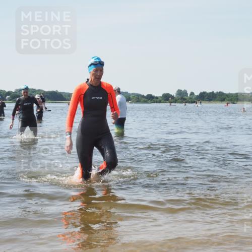 22.06.2025 - Viking Triathlon KatJ http://msf.ph/oto/8122110 22.06.2025 10:51:12 Schwimmen 308, 436, 477, 484 meine-sportfotos.de