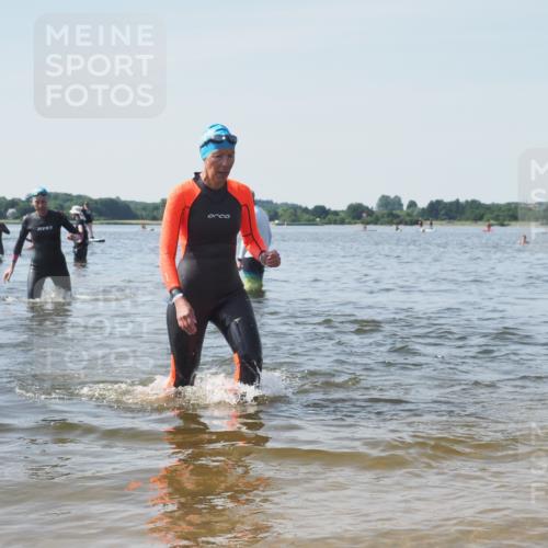 22.06.2025 - Viking Triathlon KatJ http://msf.ph/oto/8122118 22.06.2025 10:51:12 Schwimmen 308, 436, 477, 484 meine-sportfotos.de