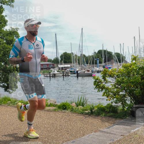 22.06.2025 - Viking Triathlon KatJ http://msf.ph/oto/8122120 22.06.2025 13:33:16 Laufen 361 meine-sportfotos.de
