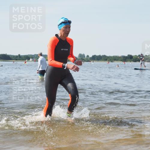 22.06.2025 - Viking Triathlon KatJ http://msf.ph/oto/8122156 22.06.2025 10:51:13 Schwimmen 308, 436, 477, 484 meine-sportfotos.de