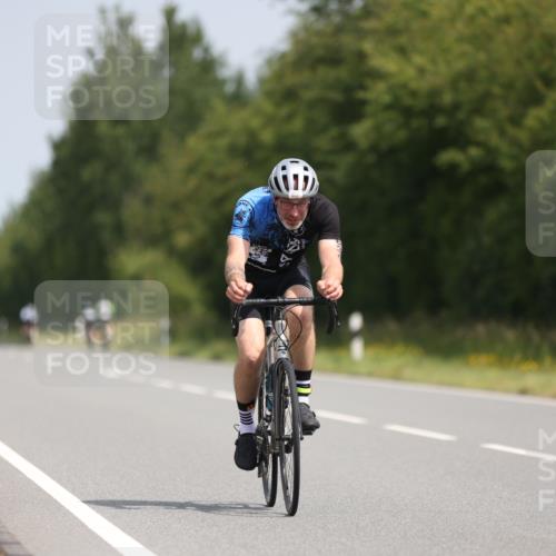 22.06.2025 - Viking Triathlon Yannick Fuchs http://msf.ph/oto/8122180 22.06.2025 11:49:17 Radfahren 405, 433, 477, 634 meine-sportfotos.de