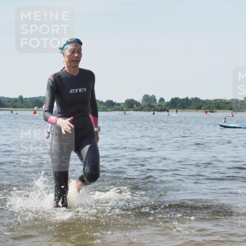 22.06.2025 - Viking Triathlon KatJ http://msf.ph/oto/8122194 22.06.2025 10:51:18 Schwimmen 436, 477 meine-sportfotos.de