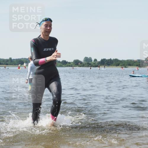 22.06.2025 - Viking Triathlon KatJ http://msf.ph/oto/8122200 22.06.2025 10:51:18 Schwimmen 436, 477 meine-sportfotos.de