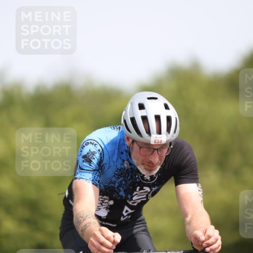 22.06.2025 - Viking Triathlon Yannick Fuchs http://msf.ph/oto/8122215 22.06.2025 11:49:19 Radfahren 405, 433, 634 meine-sportfotos.de