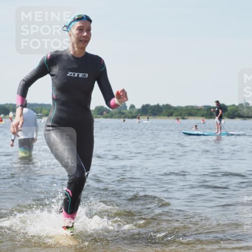 22.06.2025 - Viking Triathlon KatJ http://msf.ph/oto/8122228 22.06.2025 10:51:19 Schwimmen 436, 477 meine-sportfotos.de