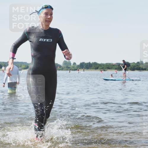 22.06.2025 - Viking Triathlon KatJ http://msf.ph/oto/8122236 22.06.2025 10:51:19 Schwimmen 436, 477 meine-sportfotos.de
