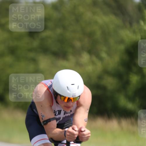 22.06.2025 - Viking Triathlon Yannick Fuchs http://msf.ph/oto/8122251 22.06.2025 11:49:30 Radfahren 22, 420, 487, 488 meine-sportfotos.de