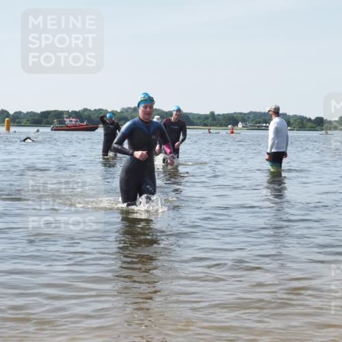 22.06.2025 - Viking Triathlon KatJ http://msf.ph/oto/8122261 22.06.2025 10:51:28 Schwimmen 292, 422, 477 meine-sportfotos.de