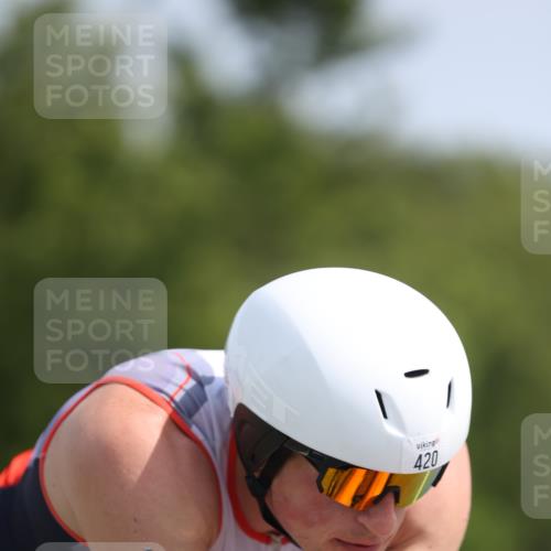 22.06.2025 - Viking Triathlon Yannick Fuchs http://msf.ph/oto/8122268 22.06.2025 11:49:30 Radfahren 22, 420, 487, 488 meine-sportfotos.de