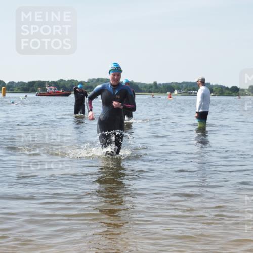 22.06.2025 - Viking Triathlon KatJ http://msf.ph/oto/8122275 22.06.2025 10:51:28 Schwimmen 292, 422, 477 meine-sportfotos.de
