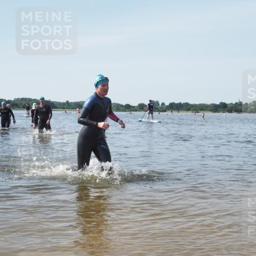 22.06.2025 - Viking Triathlon KatJ http://msf.ph/oto/8122304 22.06.2025 10:51:29 Schwimmen 292, 422, 477 meine-sportfotos.de