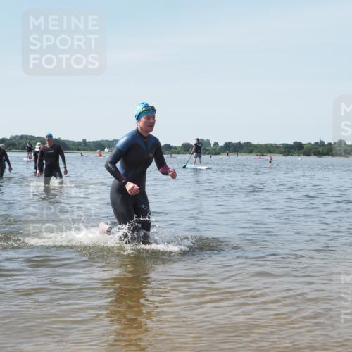 22.06.2025 - Viking Triathlon KatJ http://msf.ph/oto/8122310 22.06.2025 10:51:30 Schwimmen 292, 422, 477 meine-sportfotos.de