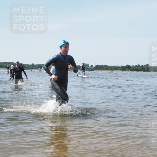 22.06.2025 - Viking Triathlon KatJ http://msf.ph/oto/8122318 22.06.2025 10:51:30 Schwimmen 292, 422, 477 meine-sportfotos.de