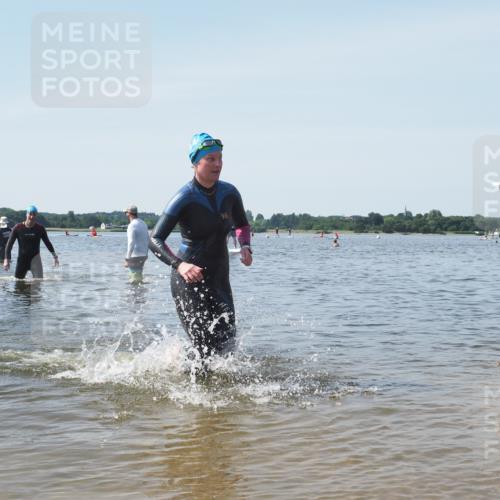 22.06.2025 - Viking Triathlon KatJ http://msf.ph/oto/8122337 22.06.2025 10:51:30 Schwimmen 292, 422, 477 meine-sportfotos.de