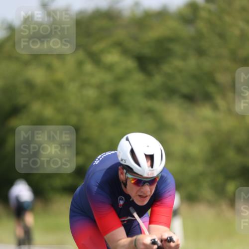 22.06.2025 - Viking Triathlon Yannick Fuchs http://msf.ph/oto/8122360 22.06.2025 11:49:54 Radfahren 3, 11, 33, 211, 257, 347, 638, 648 meine-sportfotos.de