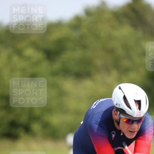 22.06.2025 - Viking Triathlon Yannick Fuchs http://msf.ph/oto/8122366 22.06.2025 11:49:54 Radfahren 3, 11, 33, 211, 257, 347, 638, 648 meine-sportfotos.de