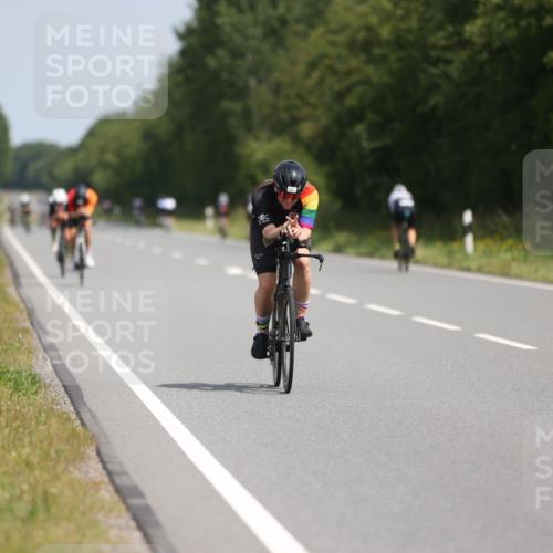 22.06.2025 - Viking Triathlon Yannick Fuchs http://msf.ph/oto/8122374 22.06.2025 11:49:57 Radfahren 11, 33, 150, 211, 257, 376, 638, 648 meine-sportfotos.de